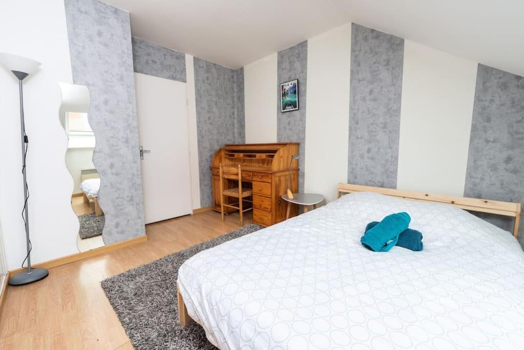 Duplex Cosy Et Contemporain Avec Parking Prive Lägenhet Amiens Exteriör bild